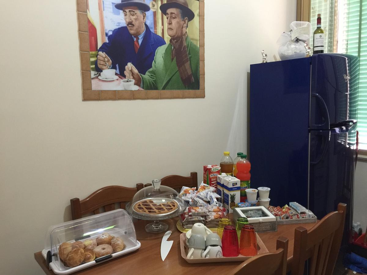 Bed and Breakfast I Sorrisi Di Napoli Esterno foto