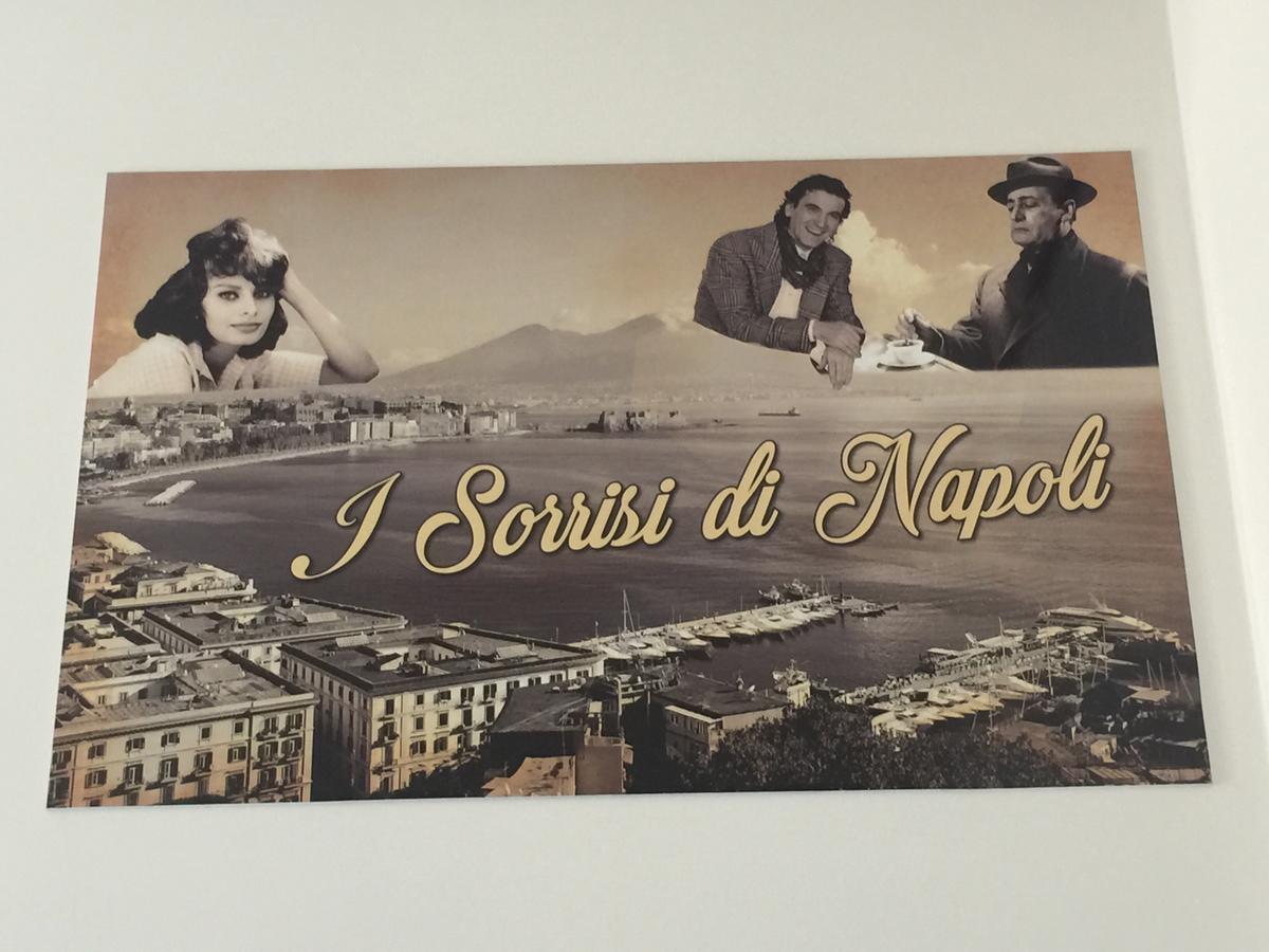 Bed and Breakfast I Sorrisi Di Napoli Esterno foto