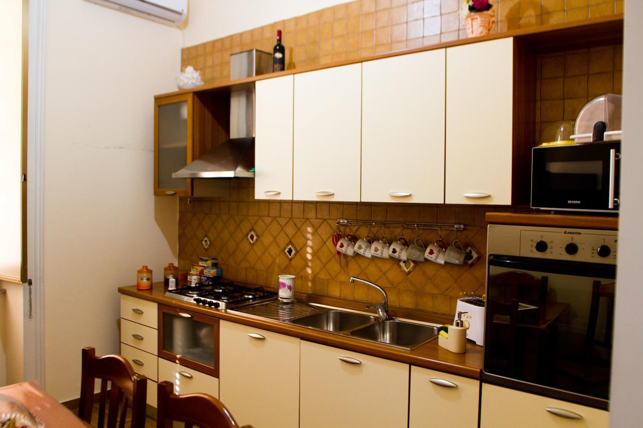 Bed and Breakfast I Sorrisi Di Napoli Esterno foto